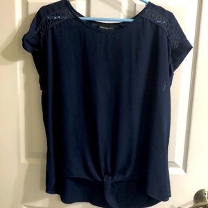 Cute tie front business casual top!